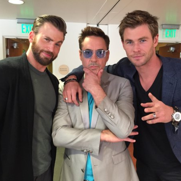 超調皮！克里斯漢斯沃偷偷上網回答粉絲問題　他與「美國隊長」比腕力誰贏？