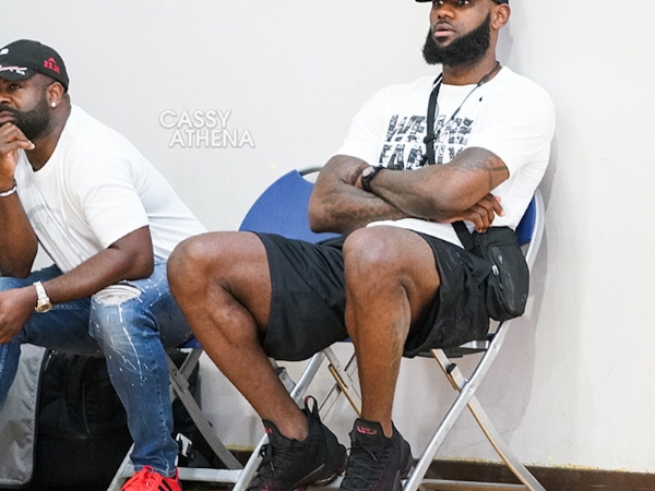 NIKE LeBron 16 都還沒發表跟 Off-White 的聯名版本竟然已經先曝光了？