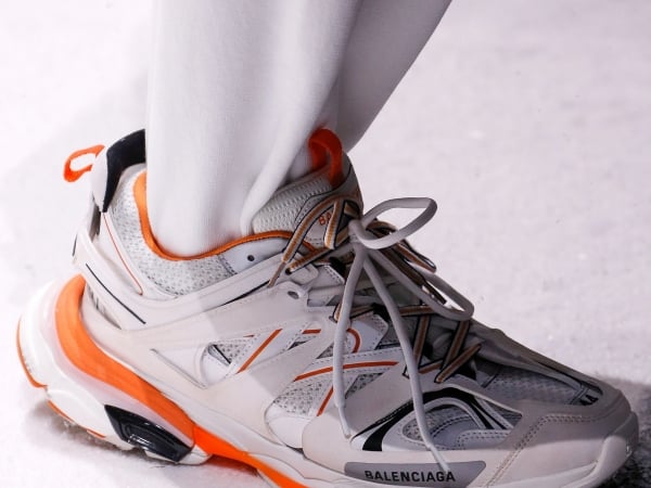 繼 Triple S 後全新力作！Balenciaga 推出 2018 全新鞋款「Track」