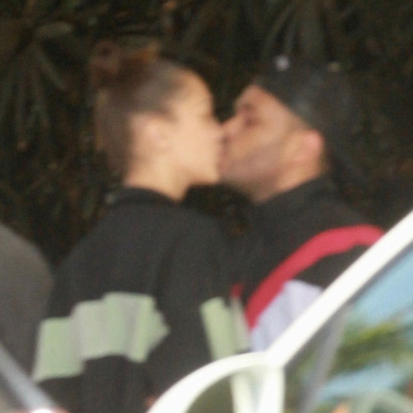 威肯和貝拉哈蒂德被直擊熱吻　曾告白分手後依然難忘他「心裡一直覺得很沉重」...