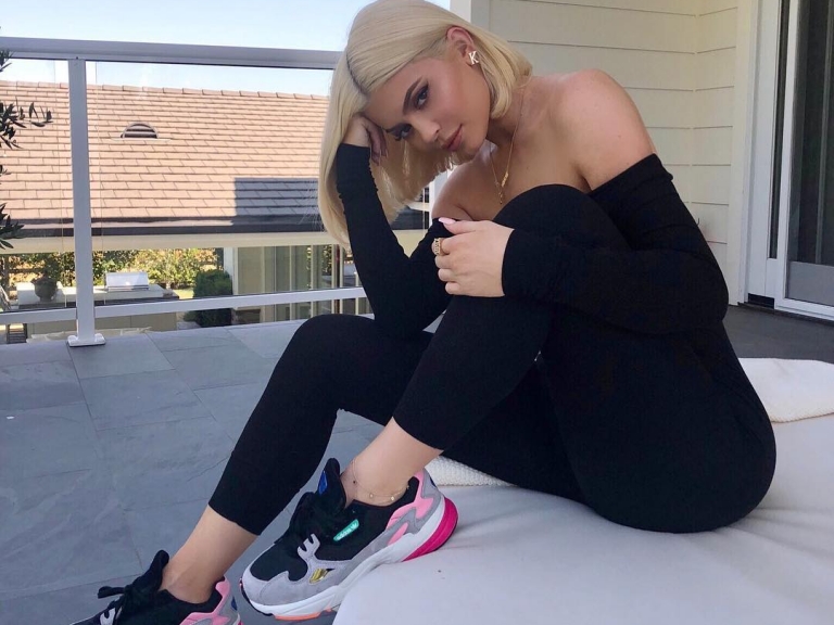 卡戴珊「藍血」家族成員＋1！Kylie Jenner 宣布加入 adidas Originals 陣營成為最新形象大使！