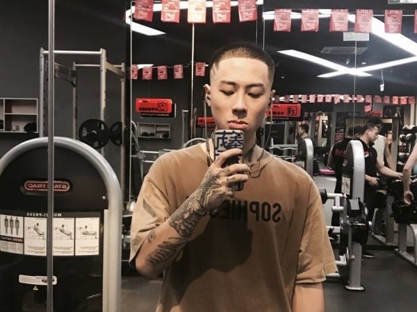 〔嘻哈老砲兒〕原來他們都有刺青？盤點七位選手們身上的「真實刺青」，網友：這太兇！