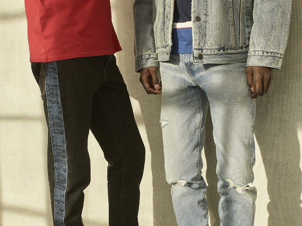 LOGO風潮2018秋冬超生火！LEVI'S玩出四大Sweatshirt Style Taper家族再添生力軍！潮流窄腳VS摩登捲折 全新雙版型引爆秋冬踝時尚