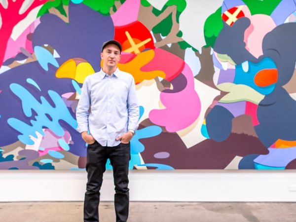 大師之作回歸！KAWS 經典「PASSING THROUGH」即將復刻
