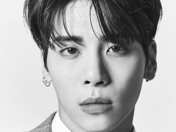 SHINee 鐘炫母親創立基金會！幫助同樣深受痛苦的青年藝術家