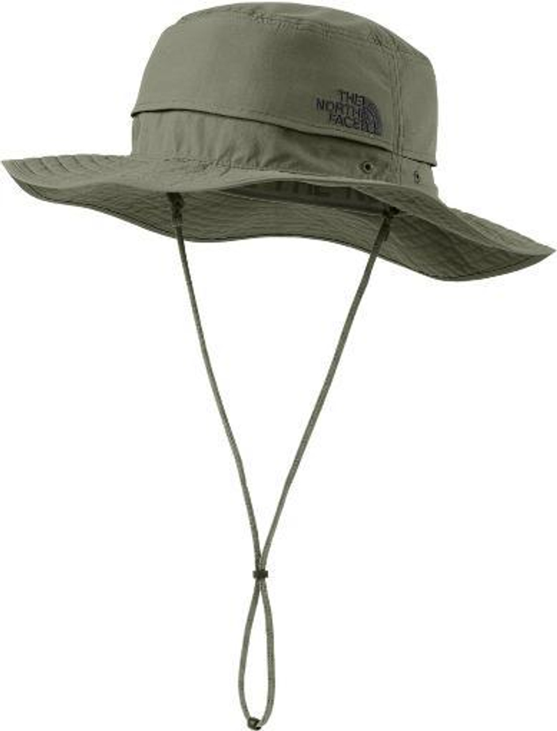 帽子已經戴到山窮水盡？試試今年超流行的「登山帽Bucket Hat」穿搭三種風格新造型JUKSY 街星