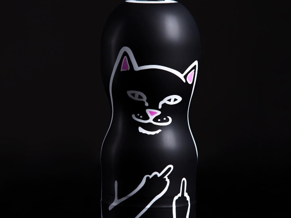 單身的潮客們看過來！RIPNDIP x TENGA 飛機杯再出新配色，讓你在深夜時不再只有右手
