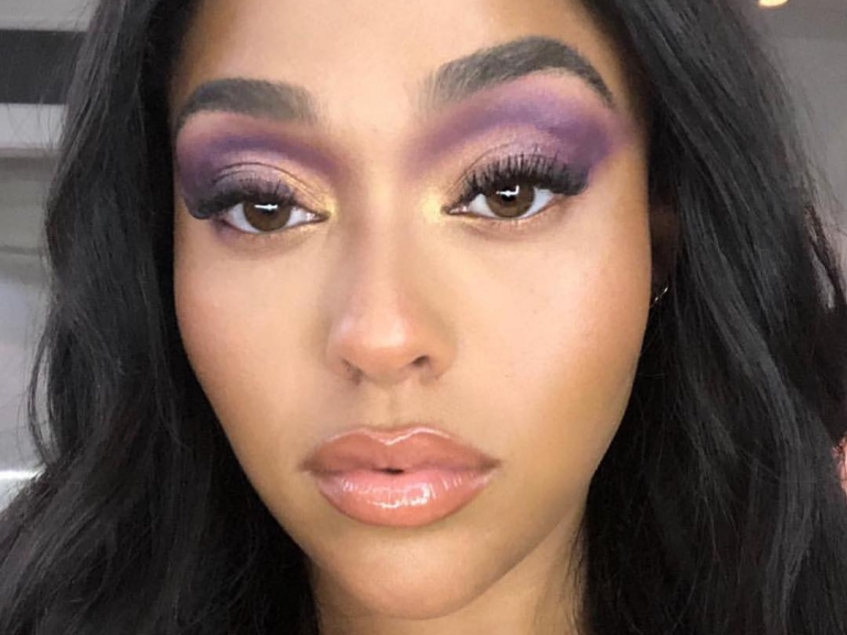 「閨蜜情深」最佳寫照！Kylie Jenner 與好友 Jordyn Woods 聯名彩妝系列全曝光！ 網友：整個系列都想打包帶走⋯⋯