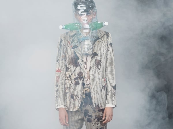 靈感源自道教五元素！Vivienne Westwood 在 2019 春夏親自解說環保混搭「減少購物，認真打扮」