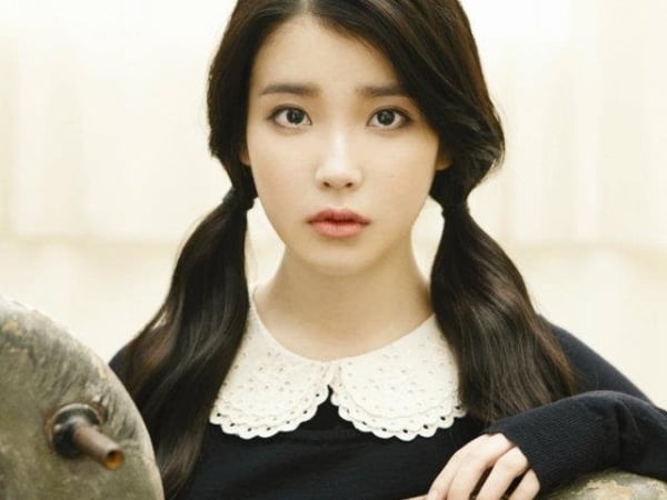 IU 出道十週年！用音樂見證國民妹妹的蛻變
