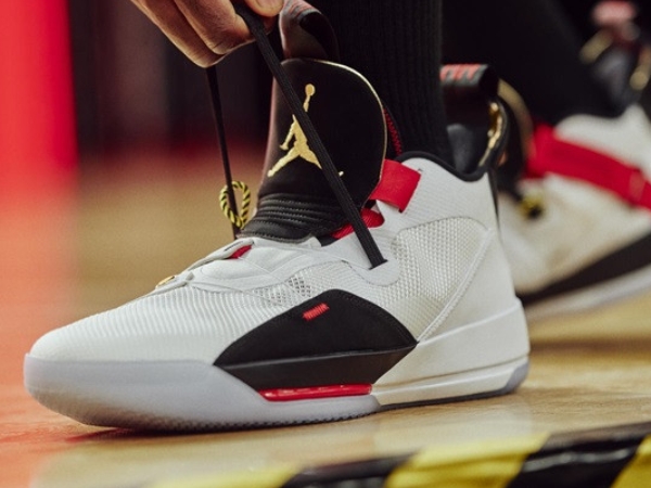 顛覆你對鞋帶系統的想像！解構 AIR JORDAN XXXIII  革命性快速鎖定系統 Fast Fit