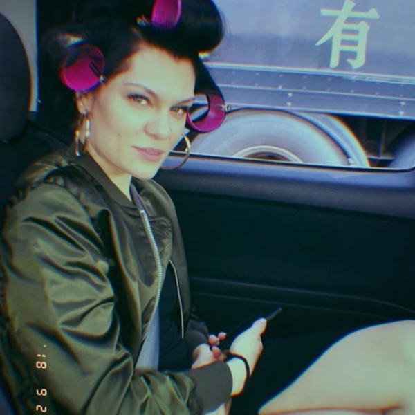 Jessie J 台北開唱超親和！演唱會現場大聊天、收粉絲禮物表示「超喜歡」