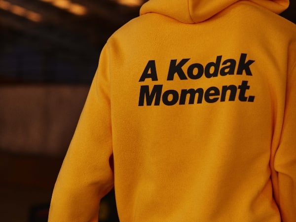 又一破天荒聯名！H&M X Kodak 重新詮釋懷舊滑板男孩 Look！