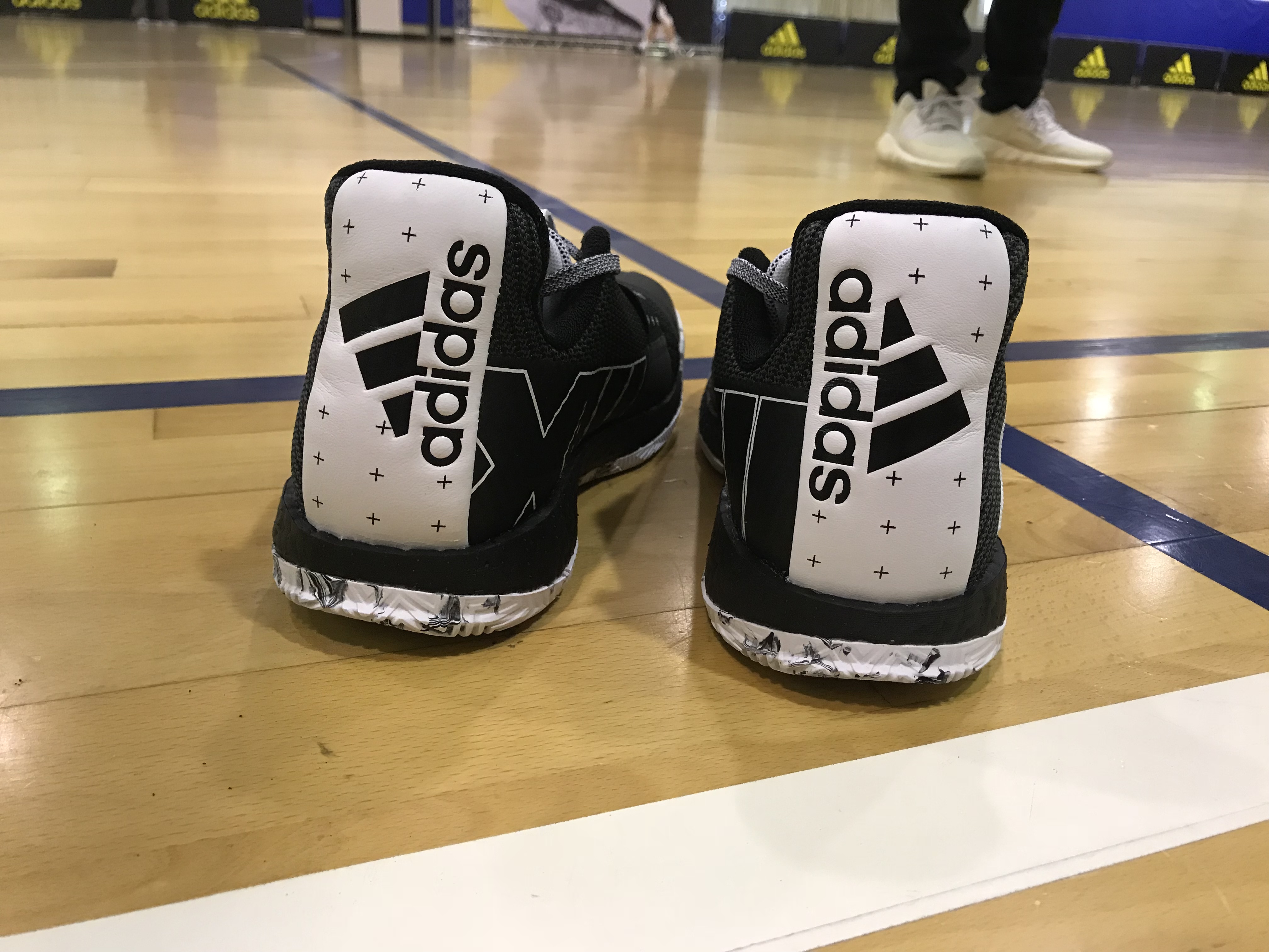 自己的好運、對手的惡夢！adidas 最新鞋款 Harden Vol.3 實戰開箱心得分享！