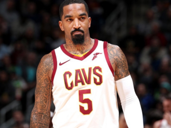 老大換我當！詹皇走後騎士訓練散漫不積極　JR Smith 挺身而出怒斥年輕隊友「毫無紀律」