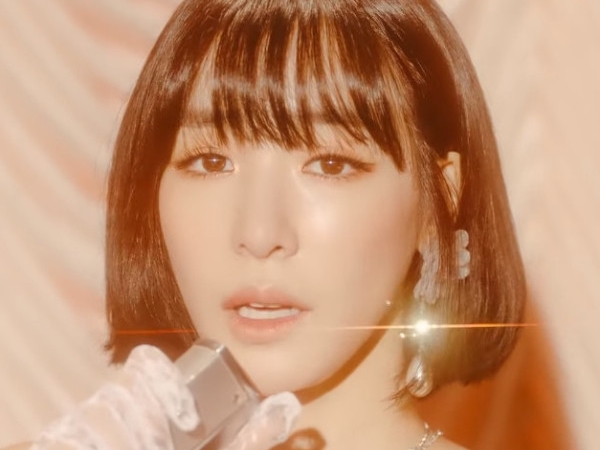 輸人不輸陣氣勢報復妝必學！ Tiffany 新歌「 Teach You 妝容剖析」大公開！