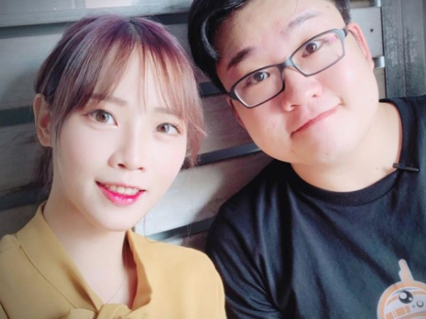 恩愛爆表！「咪妃」脖子驚見「草莓」　網暴動：「Joeman」好幸福