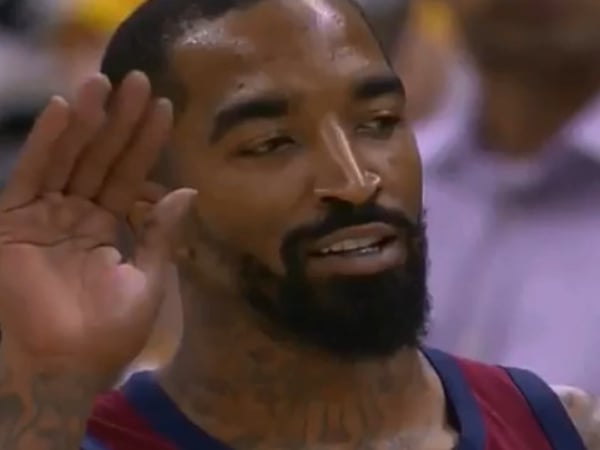 熱身賽就火藥味十足！JR Smith 與綠衫軍球員引發火爆衝突　賽後挑釁：我在街上等你！　