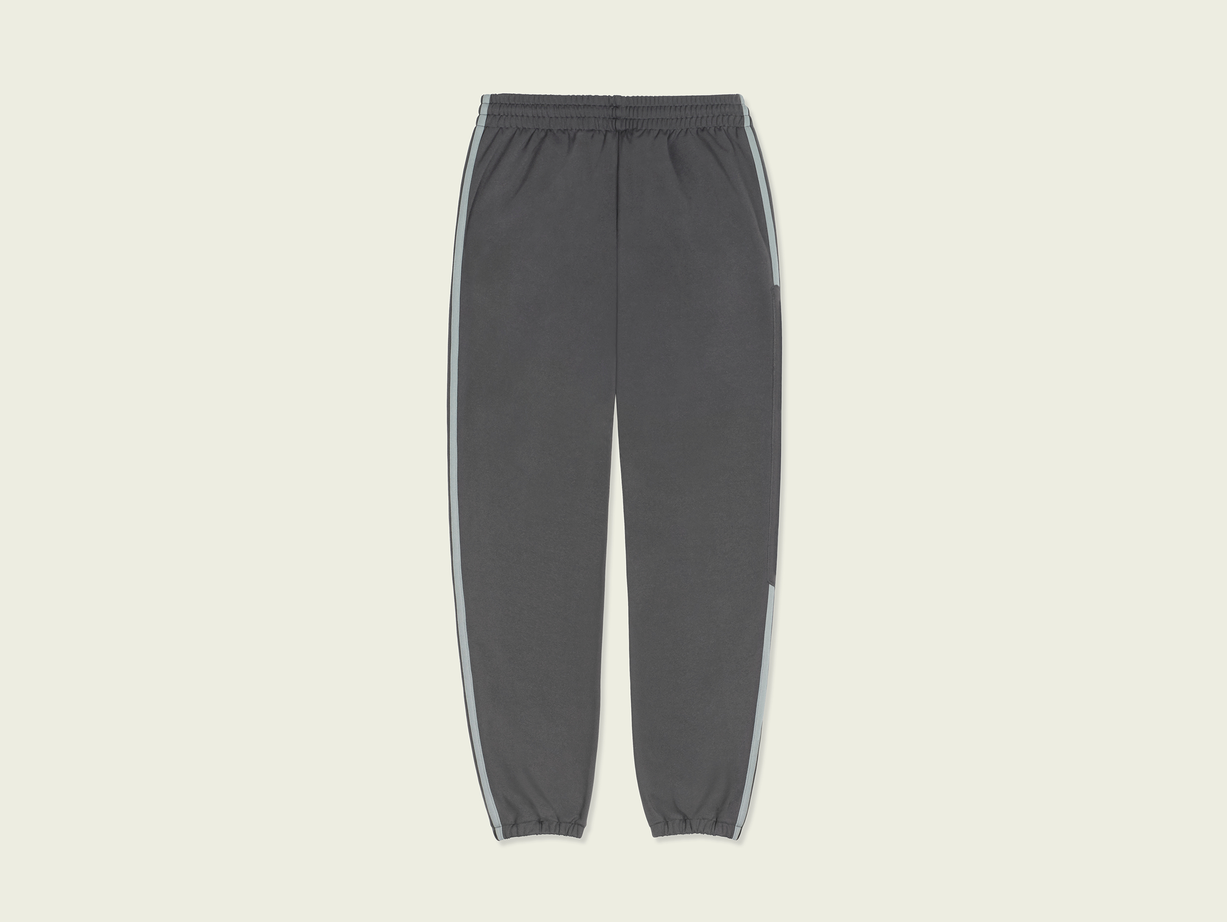 想要「肯爺同款」 CALABASAS TRACK PANT 新配色 ？甭找代購，因為台灣也買得到！