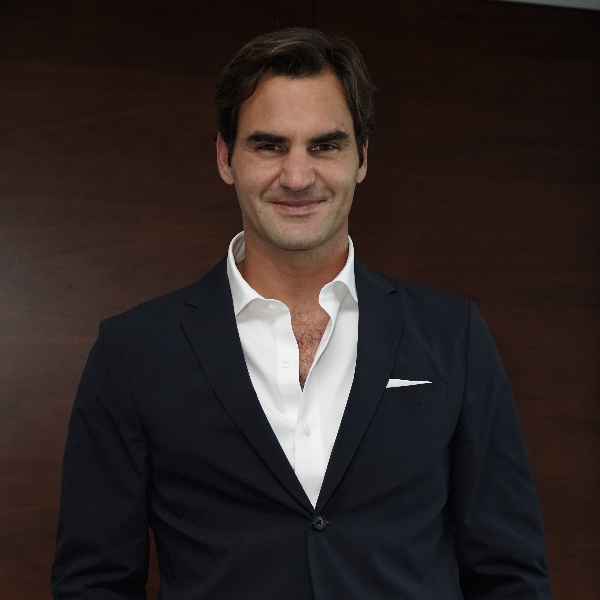 跟費爸同款的機會來了！UNIQLO 發行 Roger Federer 上海名人賽同款戰袍　全台限量上市！