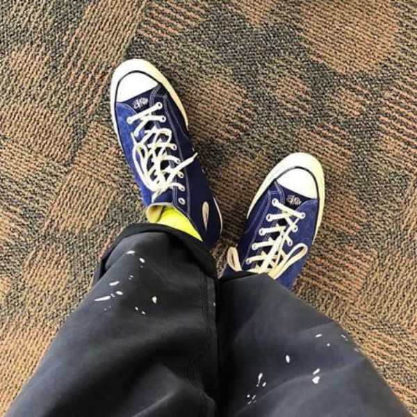 IG 滑起來！余文樂「六叔」親自揭示 MADNESS x Converse 全新聯名球鞋發售資訊明日公布！