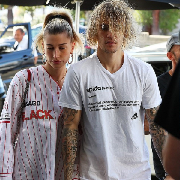 小賈斯汀披頭散髮牽著海莉鮑德溫外出用餐　在聽聞賽琳娜崩潰住院的消息之後！