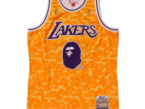 Snoop Dogg 帥氣演譯！BAPE  x Mitchell & Ness 聯名 NBA 球衣系列單品完整曝光