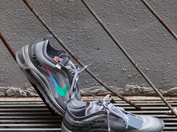 台灣也有賣！台北店無預警發售 Off-White X Nike air max 97，網友卻又不開心了？