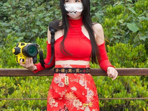 僅冠名「辣妹攝影師」？新書作者遭除名「星光奈奈」爆氣：我只有外表嗎？