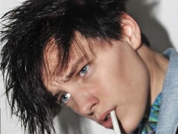 超養眼！帥到以男裝起家的中性女模 Erika Linder　前女友居然與凱蒂佩芮大有關聯？