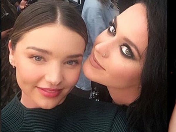 真的能當好朋友，Katy Perry 與男友 Orlando Bloom 歡慶生日，Miranda Kerr 親自到場送上滿滿鮮花