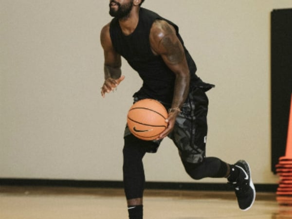 全新 Air Zoom Turbo 系統啟動加速！Kyrie Irving 全新戰靴  KYRIE 5 硬體升級和發售資訊大公開