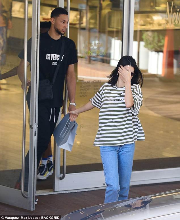 舊情復燃？NBA 球星 Ben Simmons 與超模 Kendall Jenner 疑似複合　網：小心「卡戴珊魔咒」
