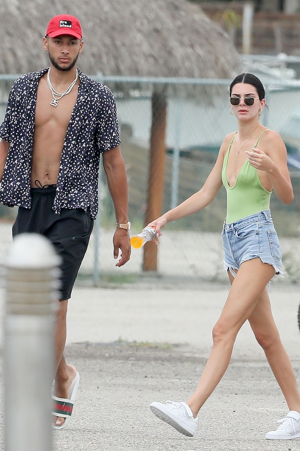 舊情復燃？NBA 球星 Ben Simmons 與超模 Kendall Jenner 疑似複合　網：小心「卡戴珊魔咒」