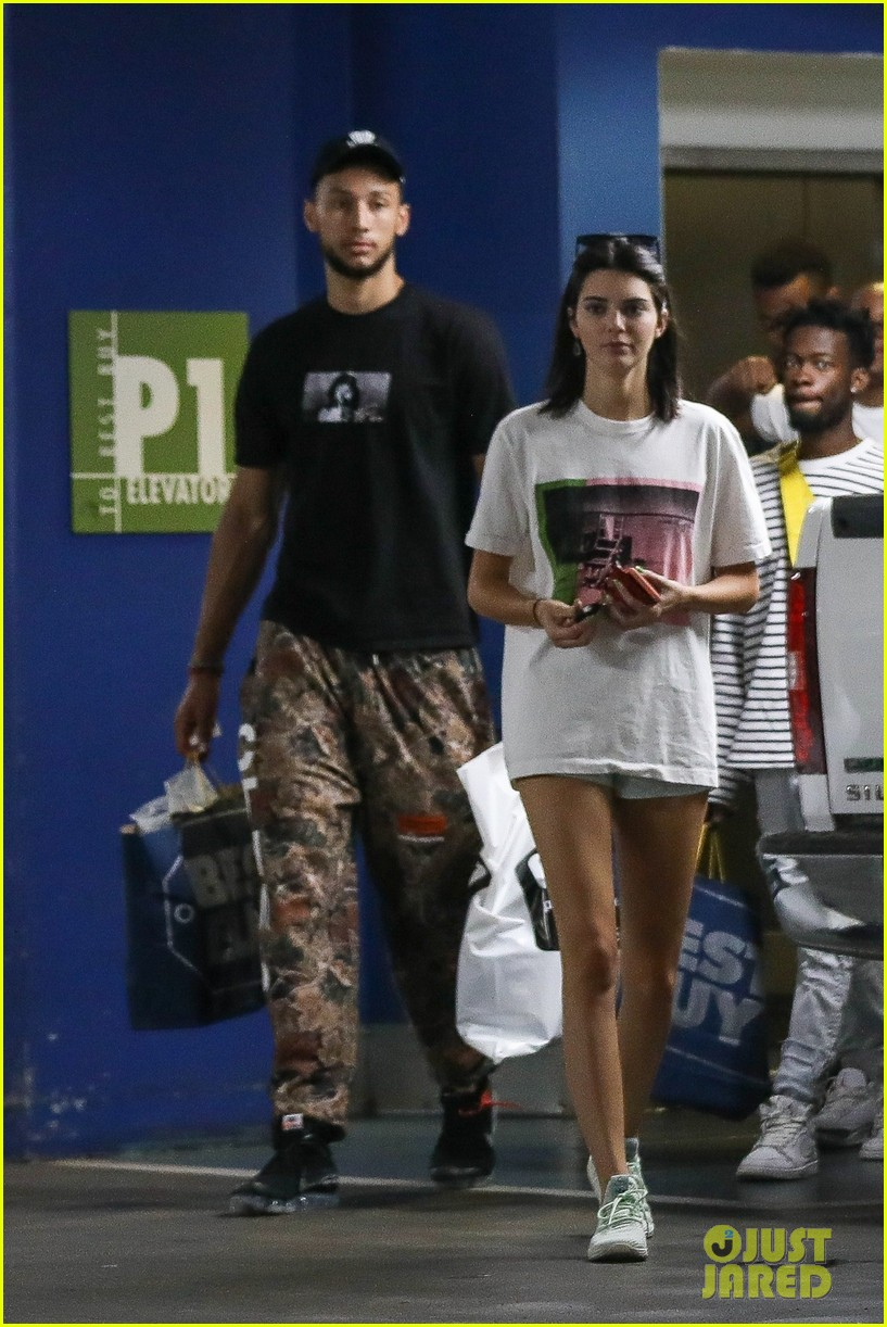 舊情復燃？NBA 球星 Ben Simmons 與超模 Kendall Jenner 疑似複合　網：小心「卡戴珊魔咒」