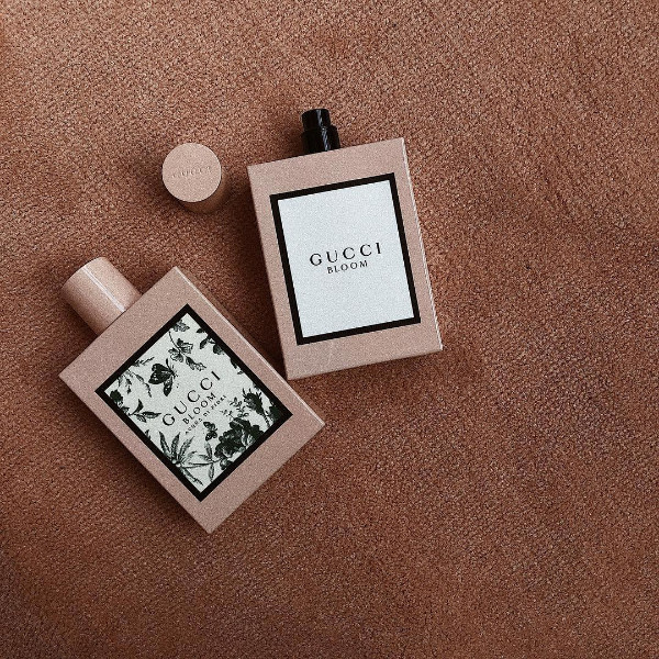 盼望許久的「 Gucci Bloom 花悅系列」終於快閃開賣！幫選：花粉香 or 清新香？