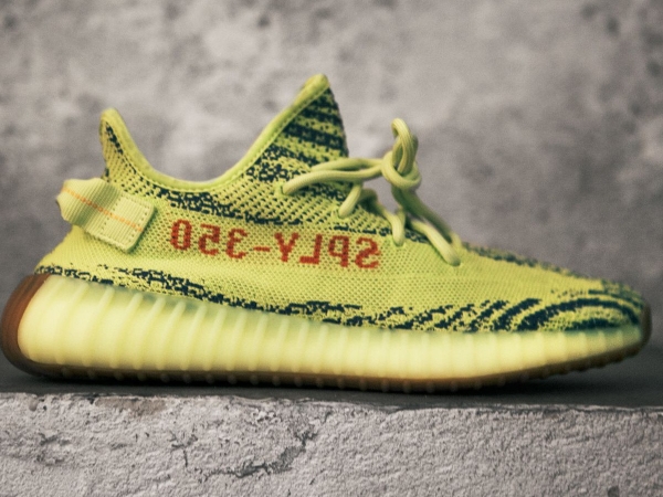 這次也要發好發滿！ Yeezy Boost 350「黃斑馬」將在下個月迎來全球大量補貨？