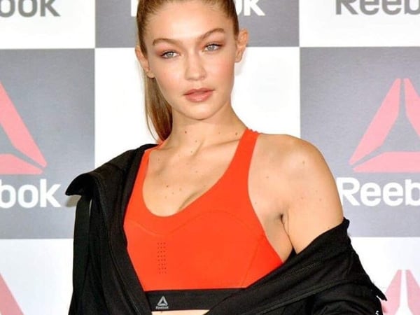 維密「跳傘裝」之後,吉吉哈蒂德 飛東京發布Reebok x GiGi 最新聯名系列!