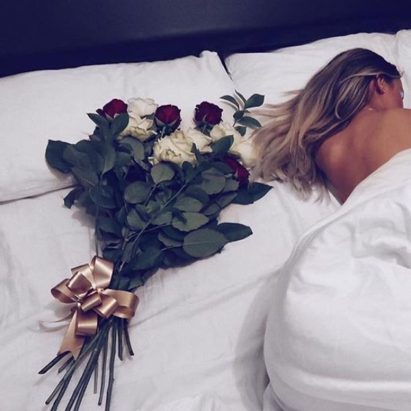 是感情淡了？還是找人報備去了？這 4 項「他不愛你跡象」，中了就差不多可以切了！