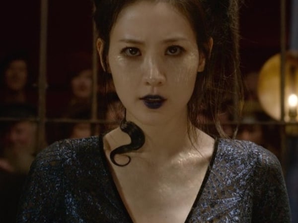最美娜吉尼 !韓裔女星金秀賢加入《怪獸》魔法世界化身蛇妖