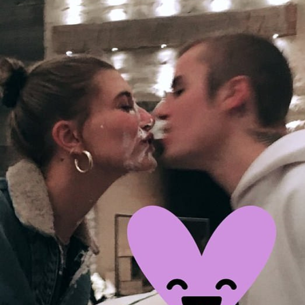 小賈告白「第一次成為人夫的感恩節」　親自捧著生日蛋糕給海莉超寵溺！