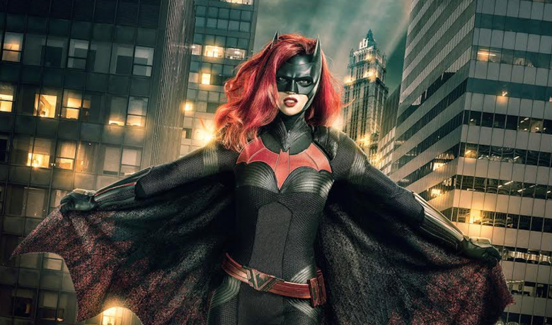 Batwoman首登場預告片出爐！Ruby Rose 紅髮紅唇迷倒眾生！