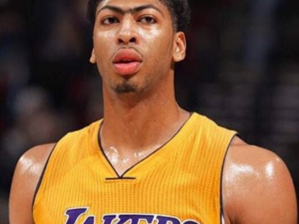 連房子都買好了？！一眉哥 Anthony Davis  下一站將會是湖人隊？
