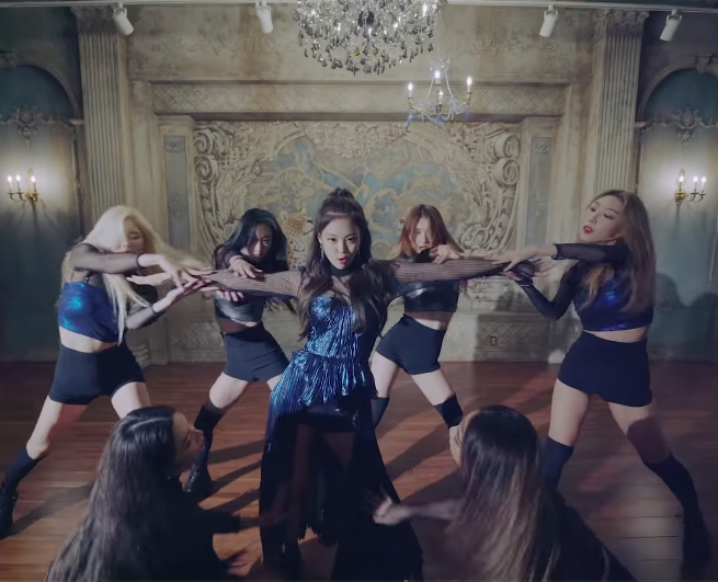 6萬又飛了！BLACKPINK Jennie 一刀剪了好萊塢女星的愛裙做造型！