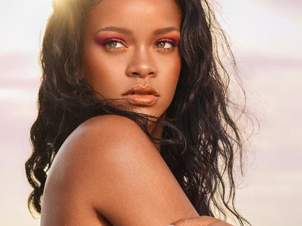 Rihanna 罕見動怒抨擊美國總統川普：根本是恐怖主義！