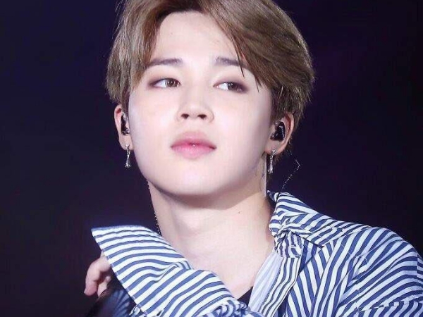 日本 TBS 主播為 BTS 演唱會轉達錯誤鞠躬致歉！日網友：「所以他們沒為日原爆事件道歉？」