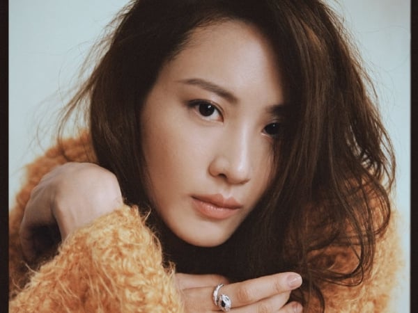 佛地魔巨蛇太正!33 歲金秀賢演「娜吉妮」美到爆紅 專訪談起自己也有身份認同困擾...