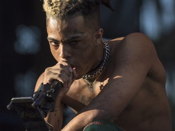 已故饒舌歌手 XXXTentacion 遺作專輯《Skins》唯一合作歌手就是 Kanye West ！網友：這組合真的太炸！