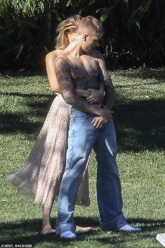 太幸福！小賈斯汀與海莉將首度以新婚夫妻之姿登上《Vogue》　甜蜜拍攝時尚寫真！