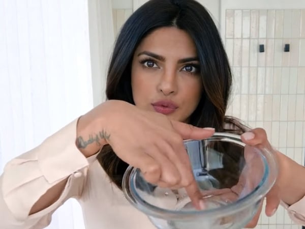 Vogue 點擊最高女星美容影片！尼克強納斯新婚妻 Priyanka Chopra 印度天然保養法！